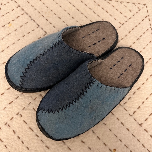 Genuine wool slippers - Picture 4 of 4